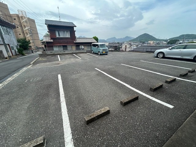 やおきanの駐車場