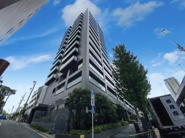 レジディア西麻布の外観