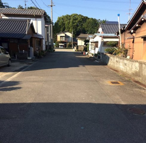 田の上1丁目　売土地の前面道路含む現地写真