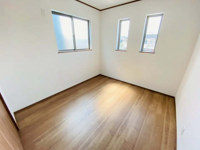 ハートフルタウン／東区月出７丁目／D号棟の洋室