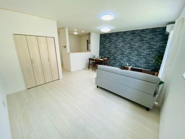 ハートフルタウン／東区月出７丁目／C号棟の居間・リビング