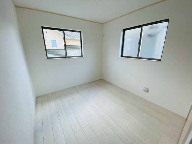 ハートフルタウン／東区月出７丁目／C号棟の洋室