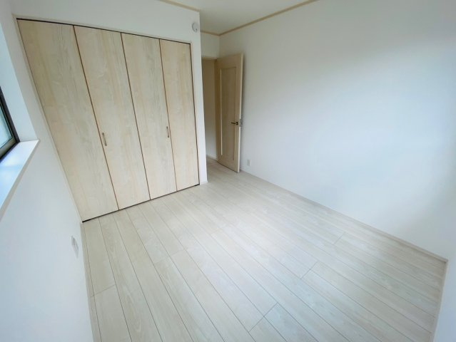 ハートフルタウン／東区月出７丁目／C号棟の洋室