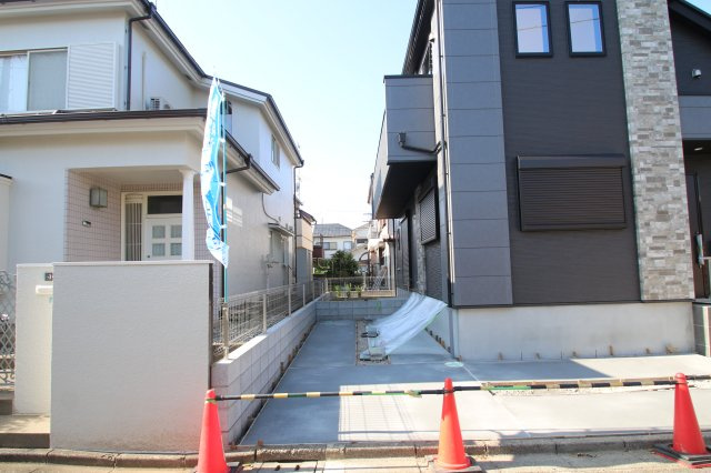 【外観】 | 【FIT】小平上水新町 | 1階に水回りがまとまった生活動線の良い間取り♪キッチン横に洗面と浴室があるのでお子様だけでの入浴の際もすぐに見に行けるので安心ですね♪