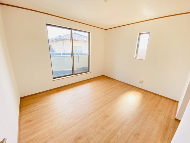 ハートフルタウン／東区月出７丁目／B号棟の洋室