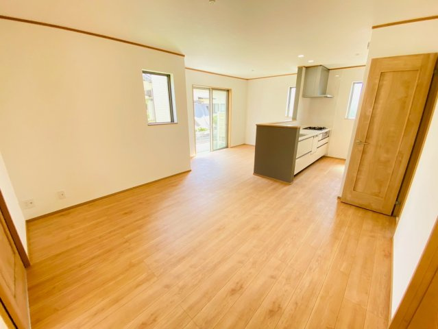 ハートフルタウン／東区月出７丁目／B号棟の居間・リビング