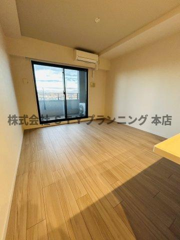 仲介手数料０円！Grand Palace IKAIの居間・リビング