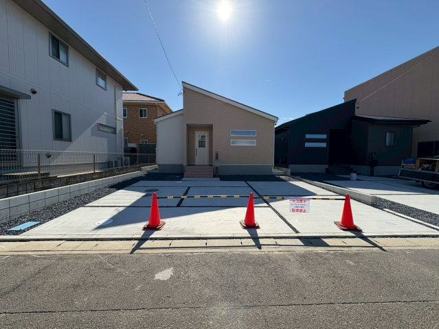 リーブルガーデン　江南市勝佐町平屋　全2区画分譲の駐車場|■駐車場　■ヤマダ不動産　株式会社リライフ　
■夢のマイホーム購入をフルサポートします！