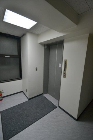 【エントランス】 | 大和興産富士見町ビル | 同建物別フロアの写真