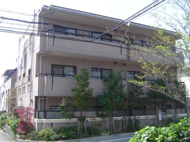 宝塚市川面３丁目の賃貸マンションの外観
