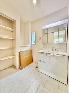 【独立洗面台】 | ブルーミングガーデン野洲市永原　2号棟　新築戸建