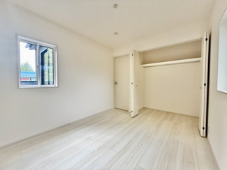 【洋室】 | ブルーミングガーデン野洲市永原　2号棟　新築戸建