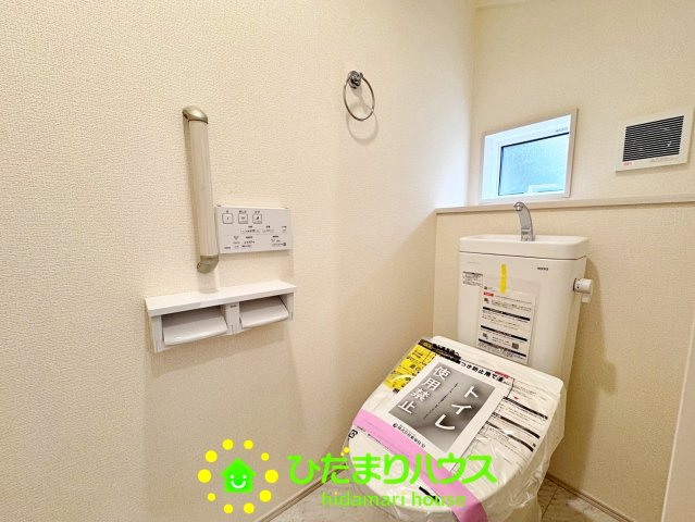 幸手市緑台1丁目5期　新築一戸建てのトイレ