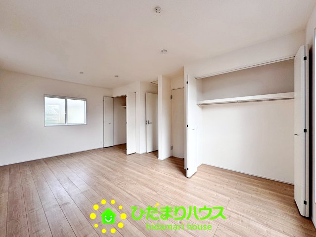 幸手市緑台1丁目5期　新築一戸建ての収納