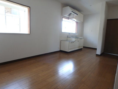 【居間・リビング】 | 高井田元町2丁目貸家