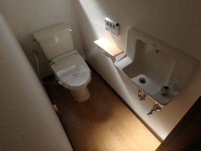 【トイレ】 | 高井田元町2丁目貸家
