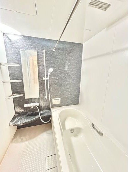 若宮町１丁目戸建の浴室