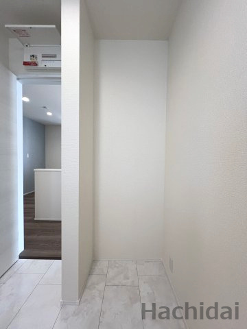 碧南市日進町（新築一戸建）の収納|洗面所の収納スペース。タオルや下着も最短距離にあるから、湯冷めする暇もありません