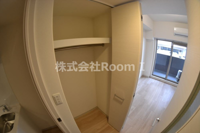 【収納】 | プレサンス心斎橋ブライト | 十分な収納スペースがあります
※反転タイプ