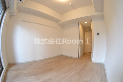 【居間・リビング】 | プレサンス心斎橋ブライト | ゆったりとした居間です
※反転タイプ