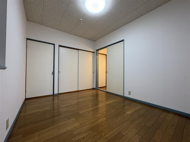 小西リースハウスⅠの居間・リビング