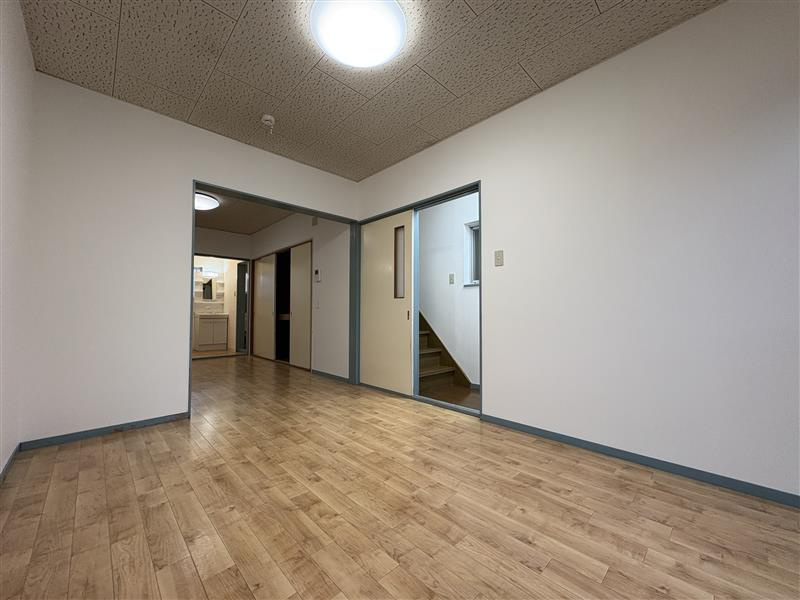 小西リースハウスⅠの居間・リビング