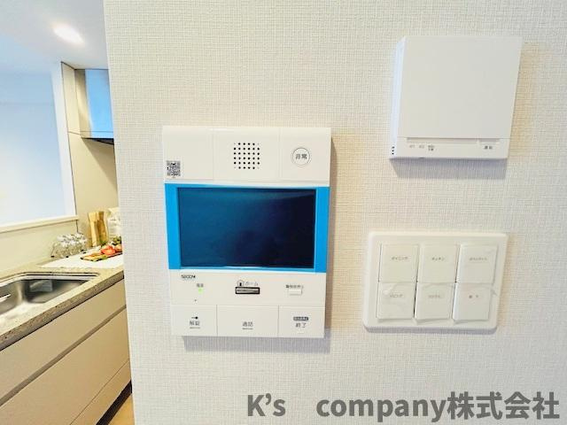 茅ヶ崎市中海岸3丁目　クリオ茅ヶ崎中海岸グランヴィラのセキュリティ|訪問者の顔が確認できるモニター付きインターホン◇