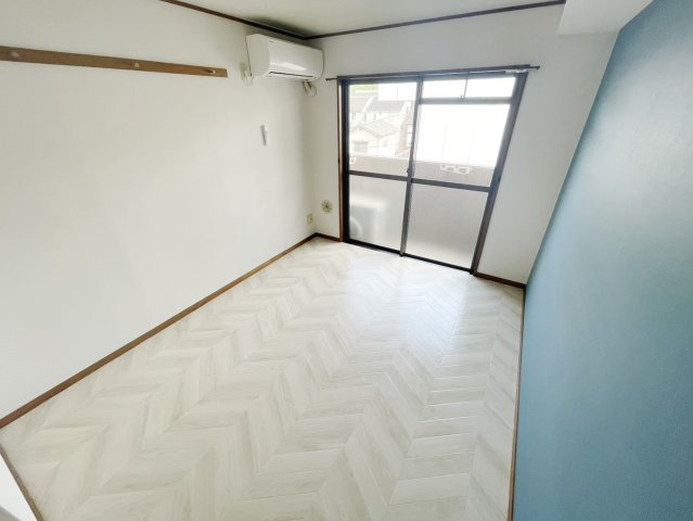 ヴィラ海田の居間・リビング