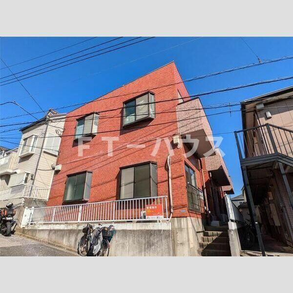 メゾンヒルサイドの外観