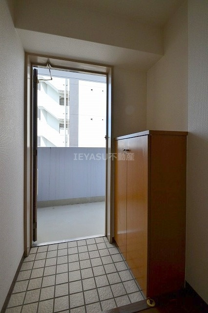 エトワール観音の玄関