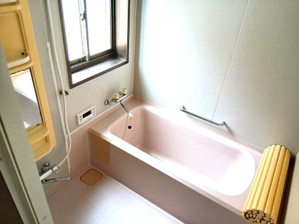 寄居町富田 中古戸建の独立洗面台