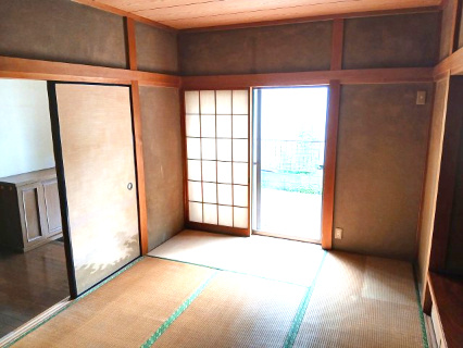 寄居町富田 中古戸建の和室|１階 和室（６帖）