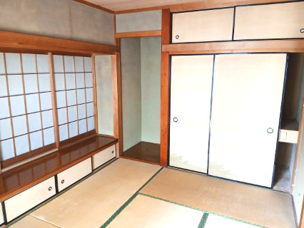 寄居町富田 中古戸建の和室|１階 和室（６帖）