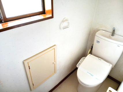 寄居町富田 中古戸建の和室|１階 和室（６帖）