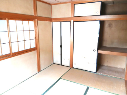 寄居町富田 中古戸建の和室|２階 西側和室（６帖）