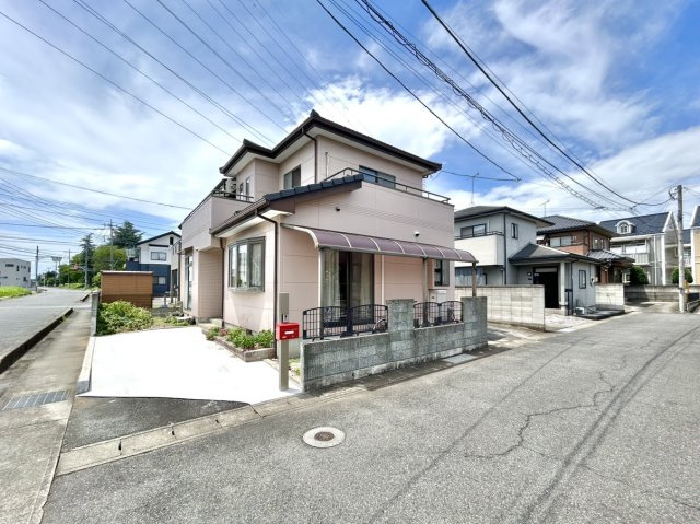 【中古戸建】伊勢崎市連取町の外観|■外観｜シャープなデザインが印象的な洗練された外観。格調高く、優雅さ漂う素敵な仕様です♪