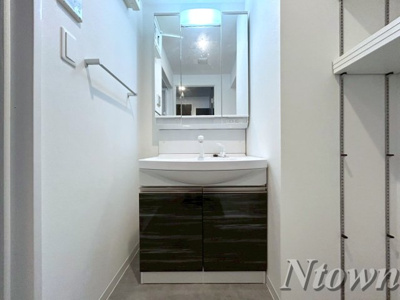 【独立洗面台】 | GRANDUKE松原cuore | 忙しい朝には欠かせない洗面所です