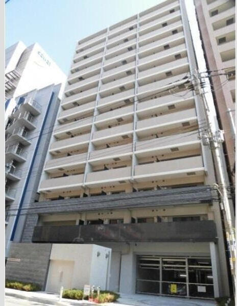 S-RESIDENCE江坂の外観