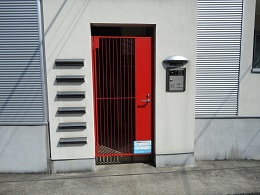 【エントランス】 | ソリッド東白楽