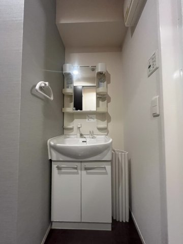 ベンハウスの独立洗面台