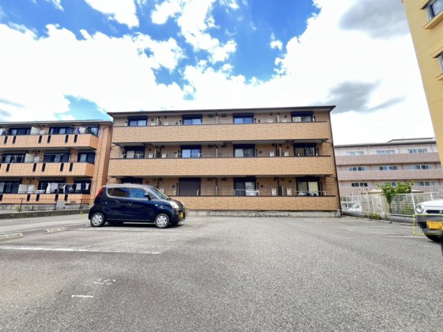 ベンハウスの駐車場|駐車場完備です