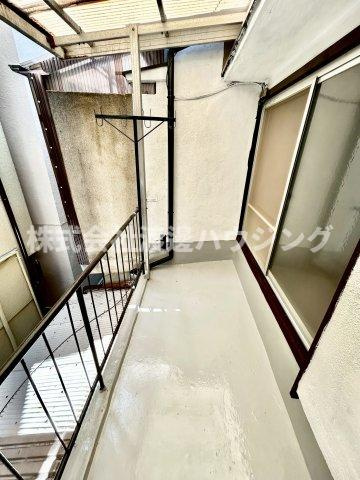 北条2丁目テラスハウスのバルコニー