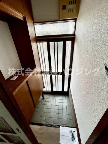 北条2丁目テラスハウスの玄関