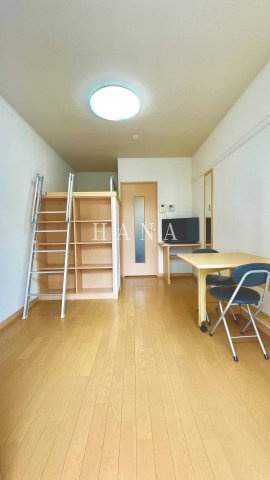 リバーヴィレッジMの洋室