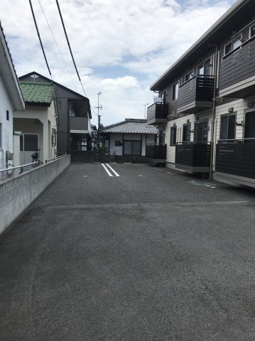 レジデンシア岩崎の駐車場|駐車場完備です