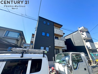宅配ボックス付きで不在時にも便利！
