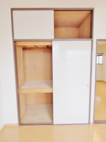 ツボタビルⅡの収納