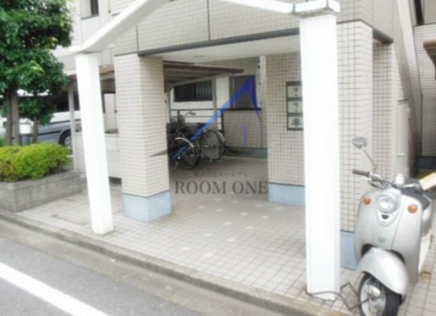 メゾンコンフォースのエントランス|エントランスです。