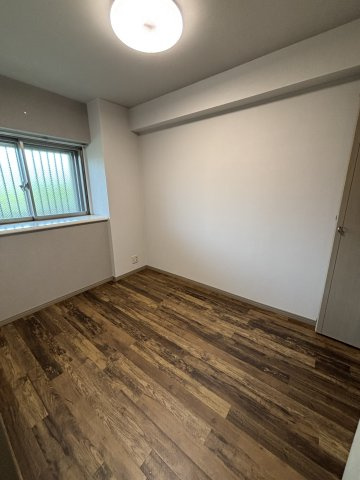 PHOENIX COURT 交野Ⅰの洋室