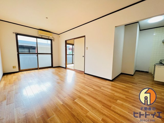 シャンセ赤坂の居間・リビング